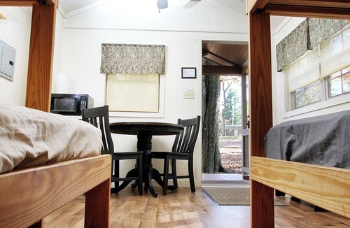 Spring Mills Cabin | Rustic Cabin 27 w/4 Beds