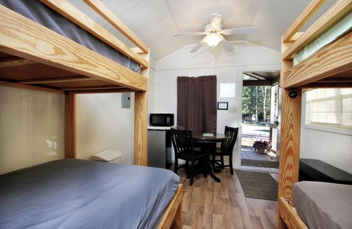 Spring Mills Cabin | Rustic Cabin 74 w/4 Beds