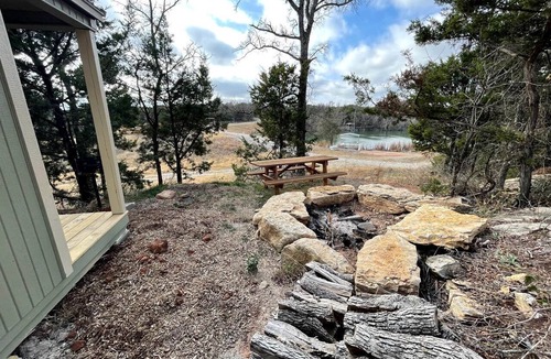Jacksboro Cabin | Rustic Cabin for Memorable Glamping Experience in Jacksboro, Texas