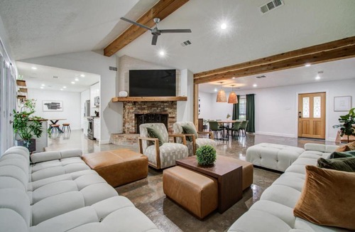 Westbury House | Rustic Modern Escape - 4BD-2BA with Pool & Patio