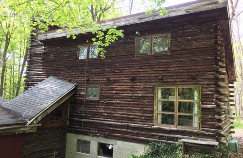 Lamoreaux Landing House | Rustic Retreat on Seneca Lake Wine Trail - Romantic, Family and Pet Friendly
