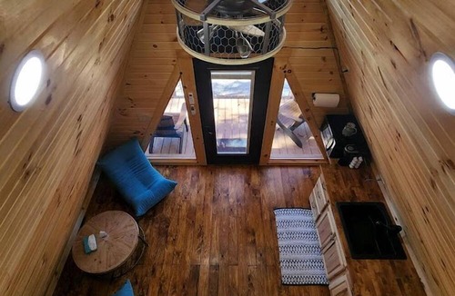 Scio Cabin | Rustic Tree A-Frame with Original Design by Tappan Lake in Ohio