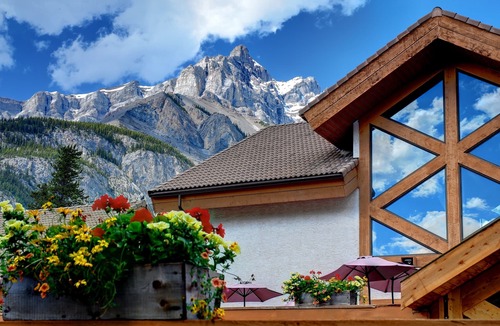 Banff Condo | Rustic Value Banff Condo with Fireplace!