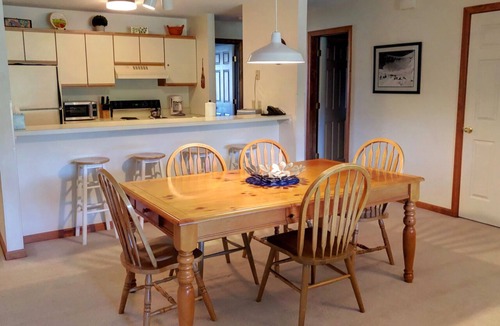 Carroll Condo | S10 Cozy Bretton Woods ground level condo, mountain views, large yard, dog friendly, Great Location!