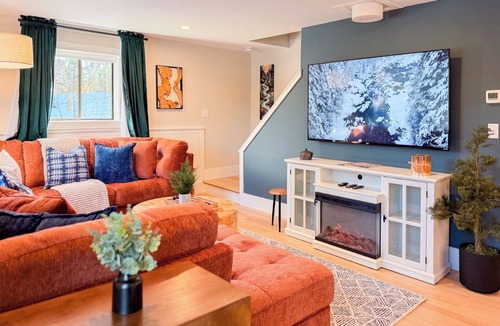 Center Conway House | Saco River Home w/HotTub, Fireplace, Fire Pit