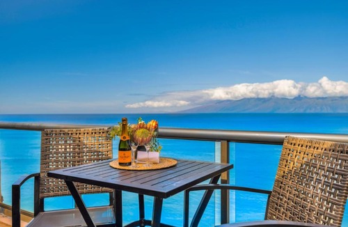 Kahana Apartment | Sands of Kahana Ocean View 3 BR Sleeps 8 Great for Families Complimentary Car with 6 Nights SOK-292 by KBM