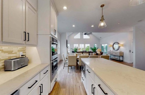North Ocean City House | Sapphire Sol | House in Ocean City with elevator, roof deck, grill, streaming