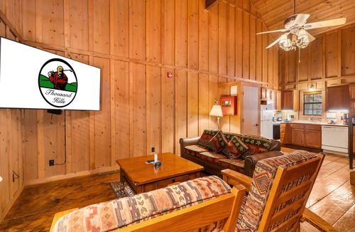 Branson Cabin | Scenic Branson Resort Cabin for Getaways