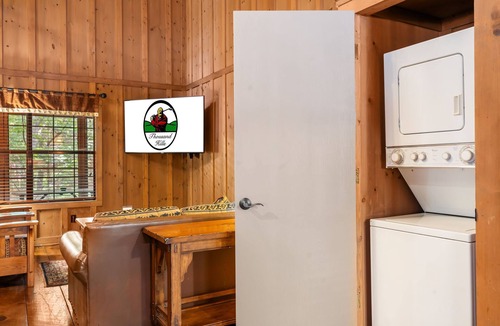 Branson Cabin | Scenic Branson Resort Cabin for Getaways