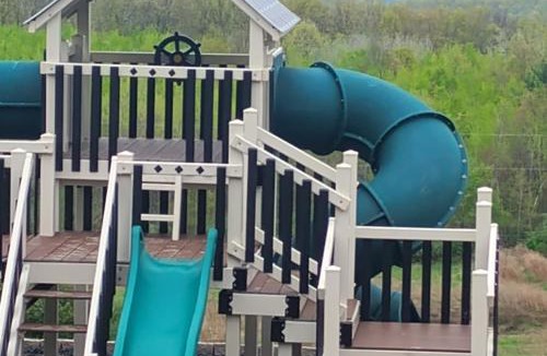 Millerton House | Scenic Ridge Haven Firepit, Trails & Views