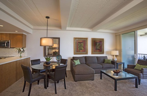 Kaanapali Condo | Sea, beach and courtyard views - prime location