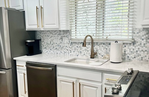 Bethany Beach Condo | Sea Colony, Lakefront, 2 BR + Loft, walk to beach, shops & restaurant
