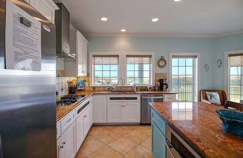 Sand Point House | Sea the View Main House as seen on HGTV -270 degree views,boardwalk,comm hot tub