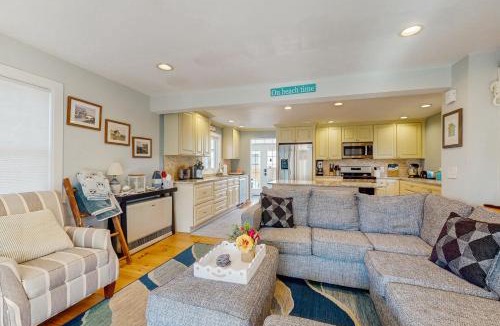 Wells Beach House | Seas the Day