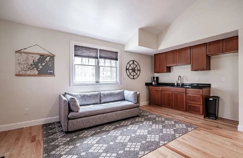 Sebago House | Sebago, newer construction, lake access, AC, 3bd2.5bth, Long Beach neighborhood