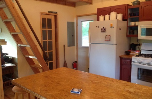 Omaha Cabin | Secluded Cabin - Near Branson. Relax-Quiet-Hike-Explore-Woods-Lake-Mountains 4WD