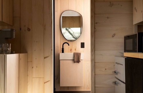 Corinth Cabin | Secluded, Dog Friendly Tiny House on the Hudson River, near Saratoga Springs