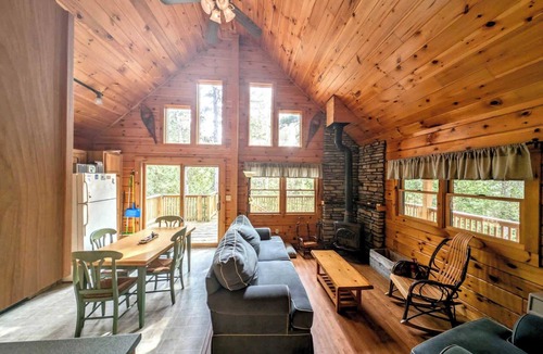 Sullivan House | Secluded Log Cabin by Saltwater Cove - Wildlife Haven