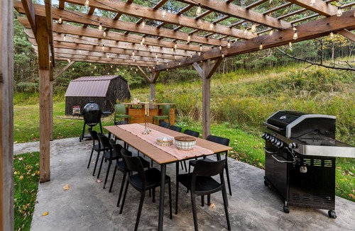 Ellicottville Cabin | ✨ Secluded Luxury w/Hot Tub, Firepit, Bar + Ultimate Privacy & Views