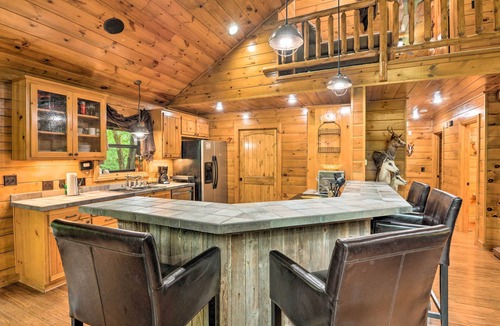 Maysville Cabin | Secluded Northwest Arkansas Cabin: Fire Pit & Deck
