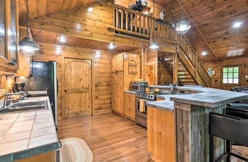 Maysville Cabin | Secluded Northwest Arkansas Cabin: Fire Pit & Deck