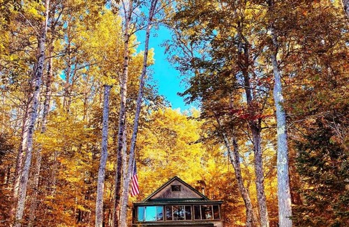 Burlington House | Secluded Waterfront Cabin
