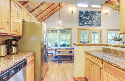 Boswell Cabin | Secluded White River Haven! 4 Mi to Devil's Knob