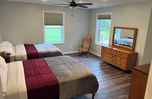 Sinclairville House | Serene 5-bedroom farmhouse with AC in charming Sinclairville