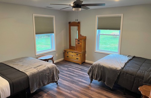 Sinclairville House | Serene 5-bedroom farmhouse with AC in charming Sinclairville