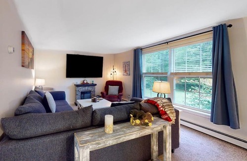 Lamoine House | Serene home with a deck, grill, firepit, board games, washer/dryer, & mtn views