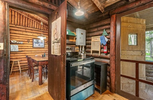 Boothbay Harbor Cabin | Serene Rustic Cabin in the Heart of Sprucewold, close to town