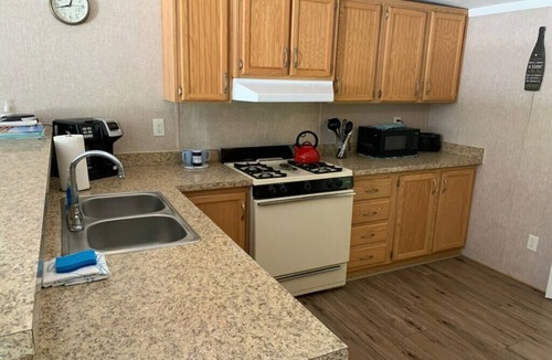 Ellsworth House | Serenity place. Relax in a semi rural setting 18 mile from Acadia National Park