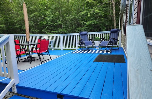Ellsworth House | Serenity place. Relax in a semi rural setting 18 mile from Acadia National Park