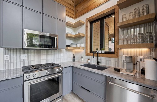 Broken Bow Cabin | Serenity Shores, Riverfront Cabin in Broken Bow