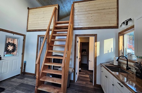 Seward Cabin | Seward Mountain View Cabins #2