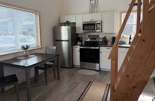 Seward Cabin | Seward Mountain View Cabins #6