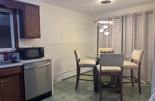 Depew Apartment | Sharuns Vacation House