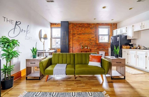 Italian Village House | Short North/Downtown | Right on High St | Walk to Convention Ctr | 5.8K+ Reviews