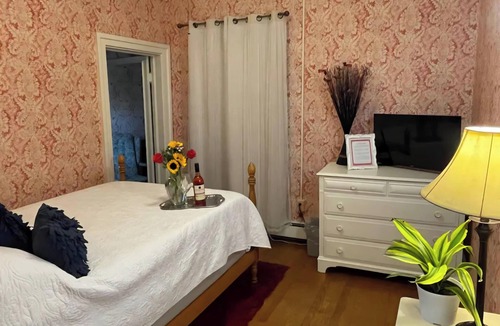 Westfield Bed & Breakfast | Simple and Comfortable Double Bedroom Escape - at the YWCA Westfield