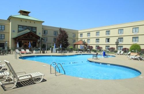 Corfu Hotel | Six Flag's Darien Lake