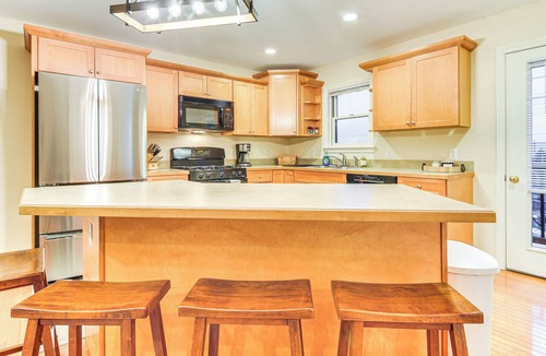 Bridgton Condo | Ski-In/Ski-Out Condo at Pleasant Mountain!