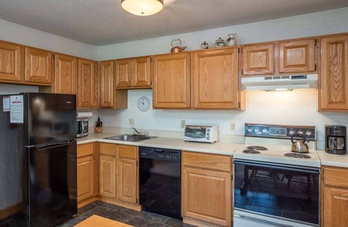 Sunday River Area Condo | Ski-In/Ski-Out Sunday River Condo: White Cap B-112