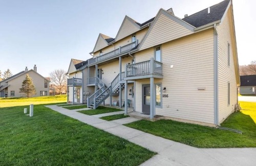 Ellicottville House | ⛰️☀️ SKIING, HIKING, VILLAGE OF ELLICOTTVILLE MOUNTAIN ESCAPE