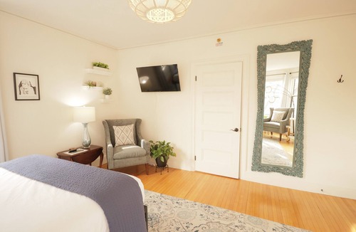 West End Hotel | Skolfield Inn | Parking | Self-check-in | Garden 3