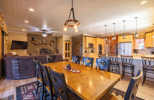 Bethel Ski Chalet | SKY VIEW - Mountain Estate with Amazing Views!