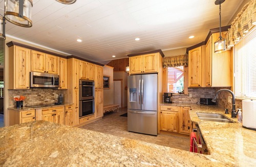 Bethel Ski Chalet | SKY VIEW - Mountain Estate with Amazing Views!