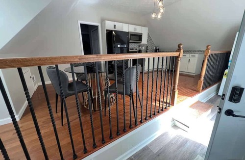 Gainesville House | Sleek Gainesville Apartment mins from downtown