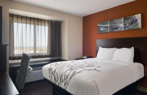 Erie Hotel | Sleep Inn Erie near Sports Center