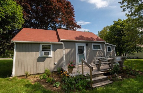 New Harbor Cottage | Snowball Hill Cottage - Near Pemaquid Beach & New Harbor Village.
