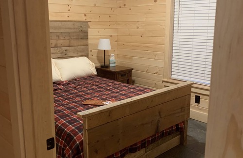 Woodland Cabin | Snowmobilers Getaway - ATVer's Paradise